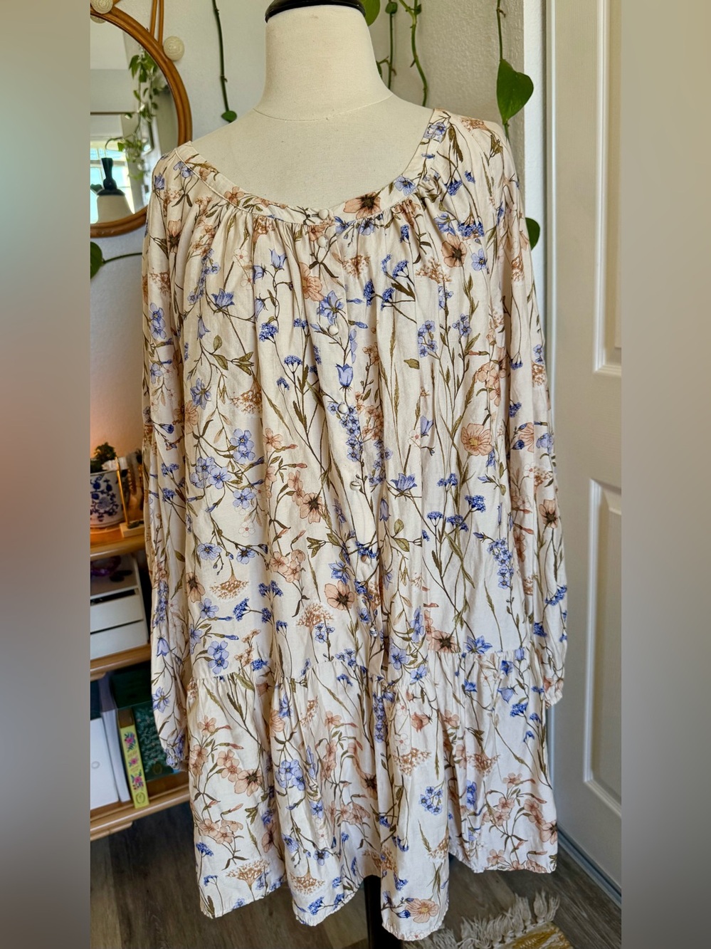 🌹H&M Boho Floral Peasant Tunic Dress in Cream with Blue & Tan Flowers🌹
